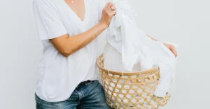Dicas caseiras para roupas impecáveis.