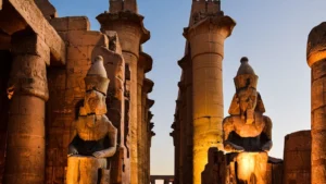 A misteriosa cidade egípcia que ainda guarda segredos do mundo antigo